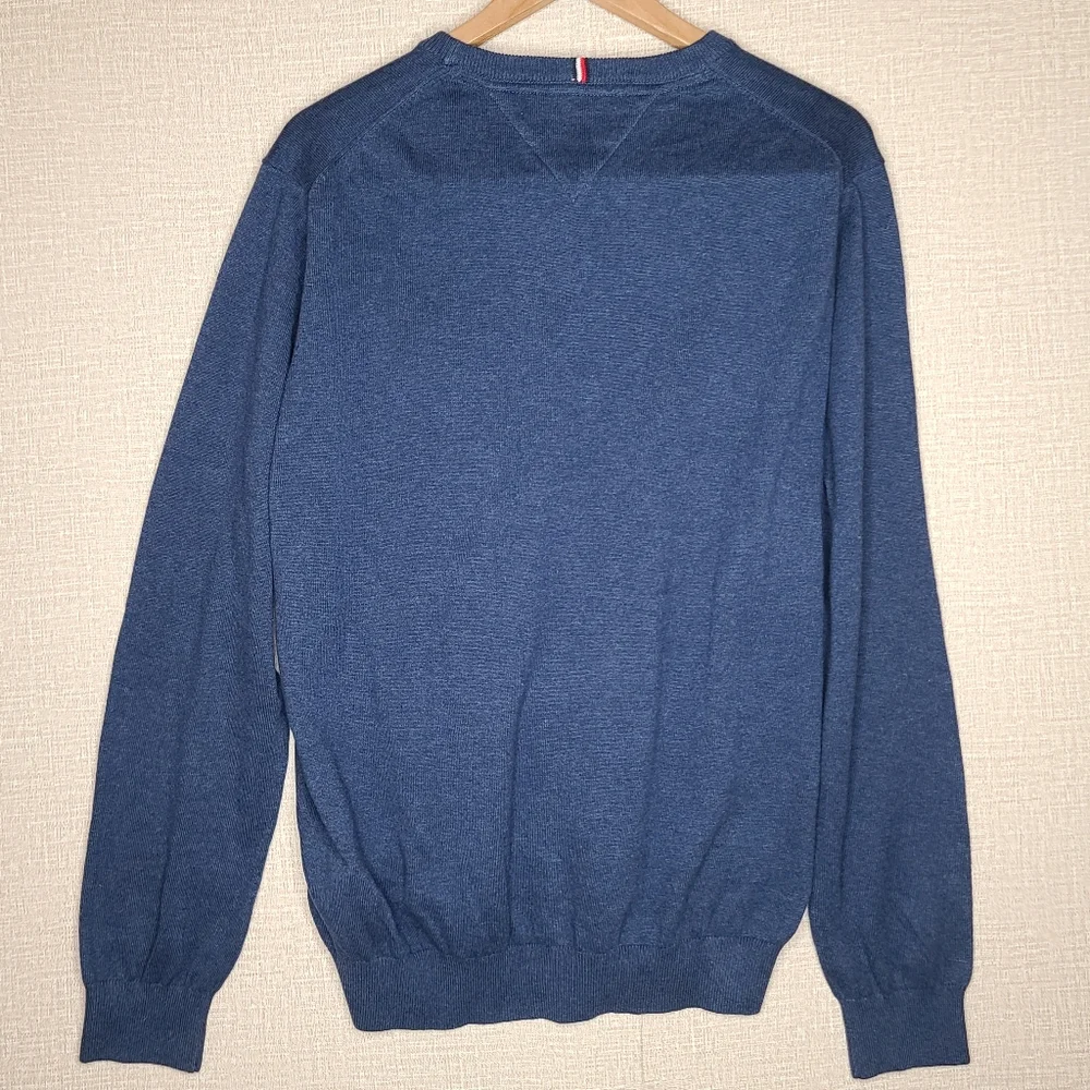 Tommy Hilfiger Crew Neck Knit Blue Sweater - Picture 2 of 11
